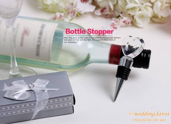 Elegant Crystal Heart Design Chrome Bottle Stopper